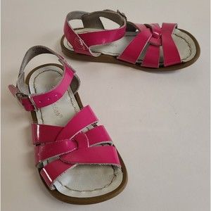 Salt Water  Sandals Girls Pink Patent Size 9 Used